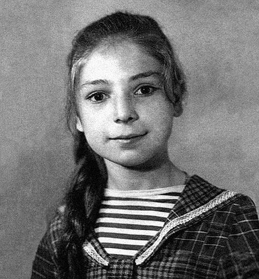 Жанна Агузарова в школьные годы